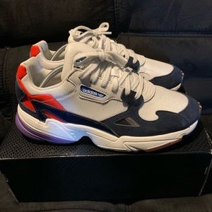 Adidas Falcon